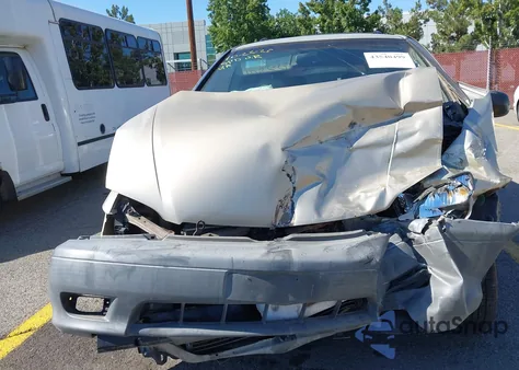 2003 Toyota Sienna Le из США, поврежденный, VIN 4T3ZF13C03U536075